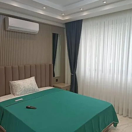 Luxury Ξενοδοχείο *