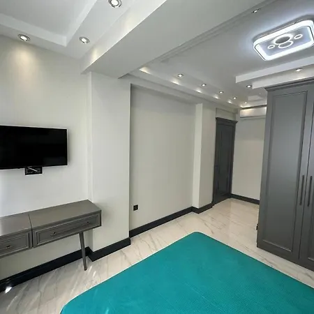 Luxury Ξενοδοχείο *
